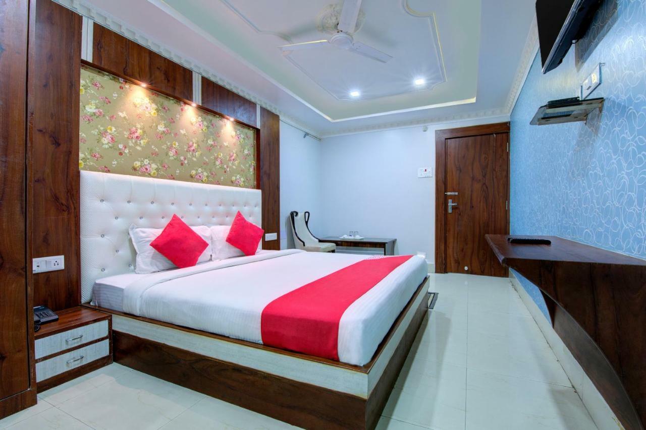 Oyo 14579 The Hangout Jamshedpur Esterno foto